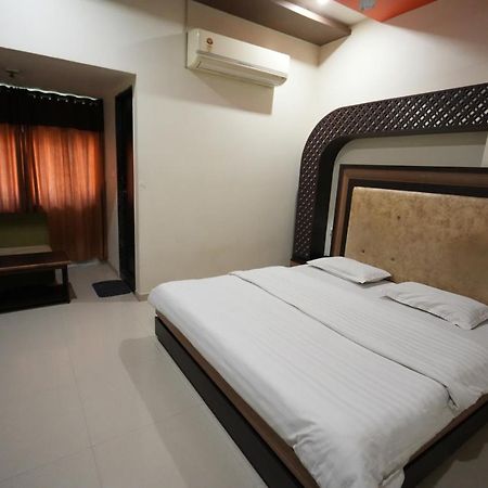 Hotel Ravi Residency Nadiād المظهر الخارجي الصورة