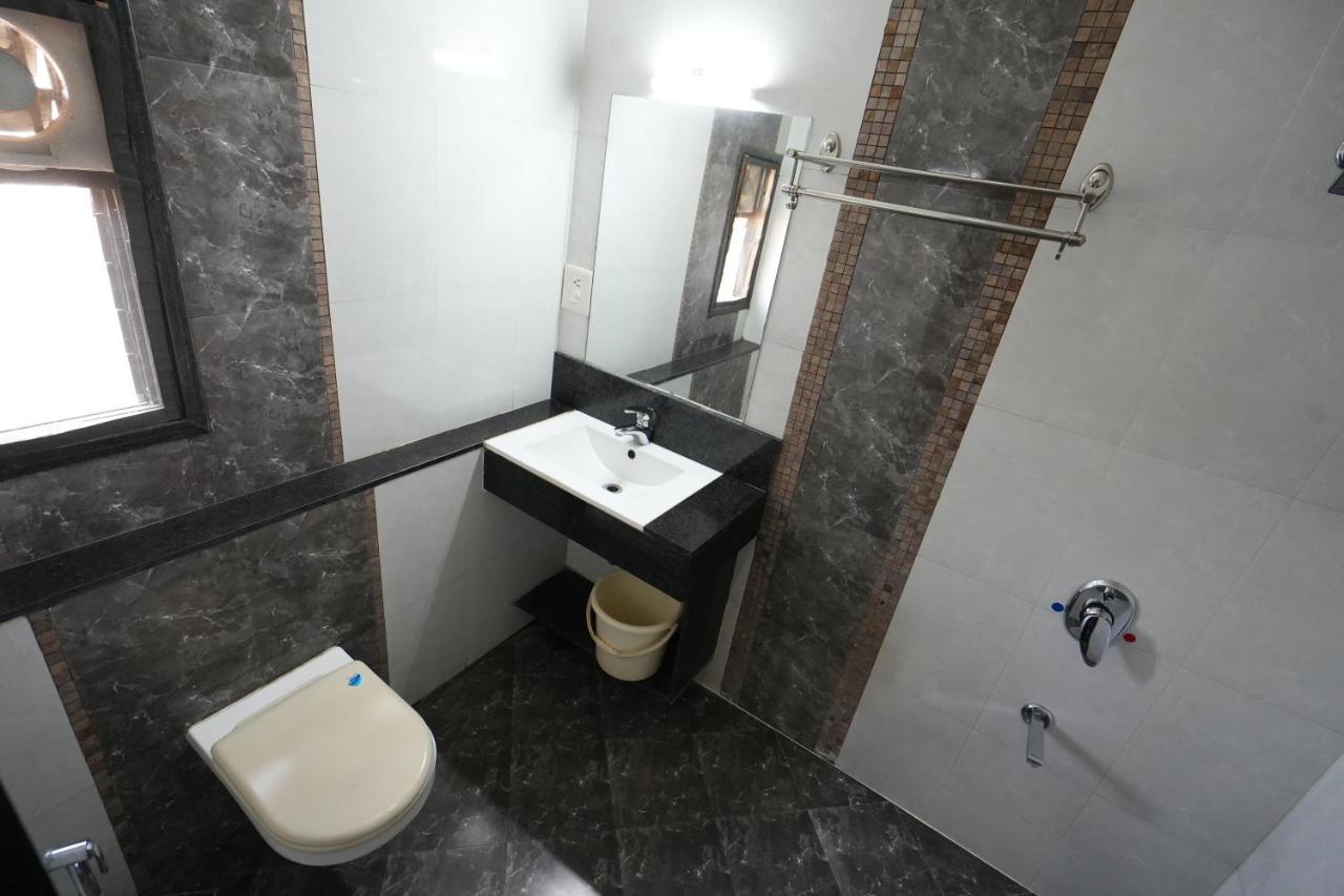Hotel Ravi Residency Nadiād المظهر الخارجي الصورة