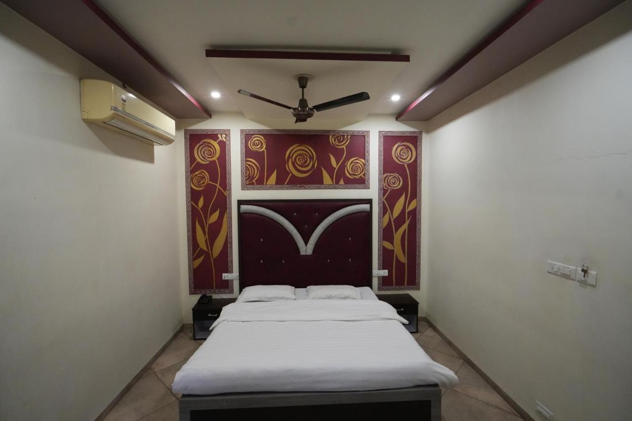 Hotel Ravi Residency Nadiād المظهر الخارجي الصورة