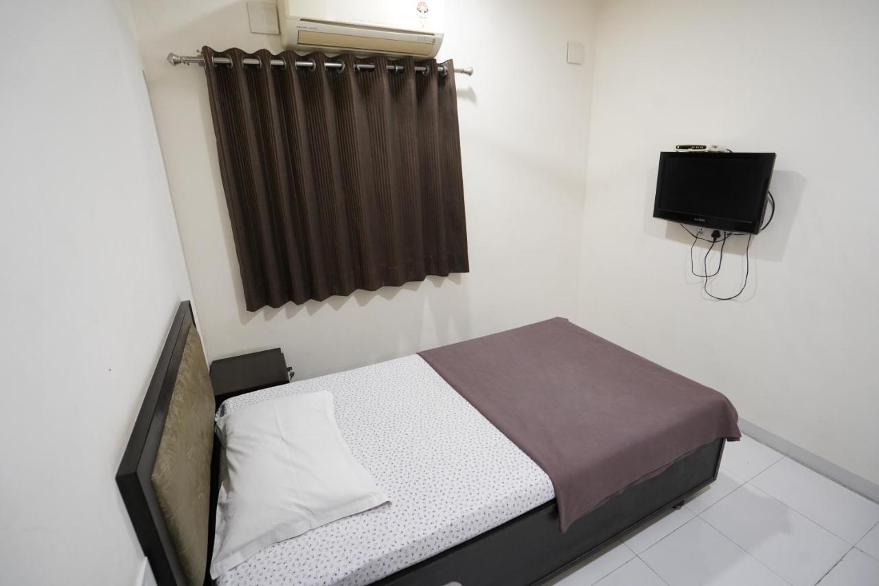 Hotel Ravi Residency Nadiād المظهر الخارجي الصورة