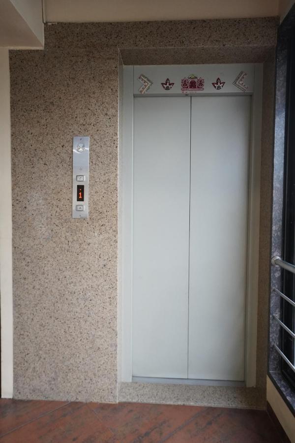 Hotel Ravi Residency Nadiād المظهر الخارجي الصورة