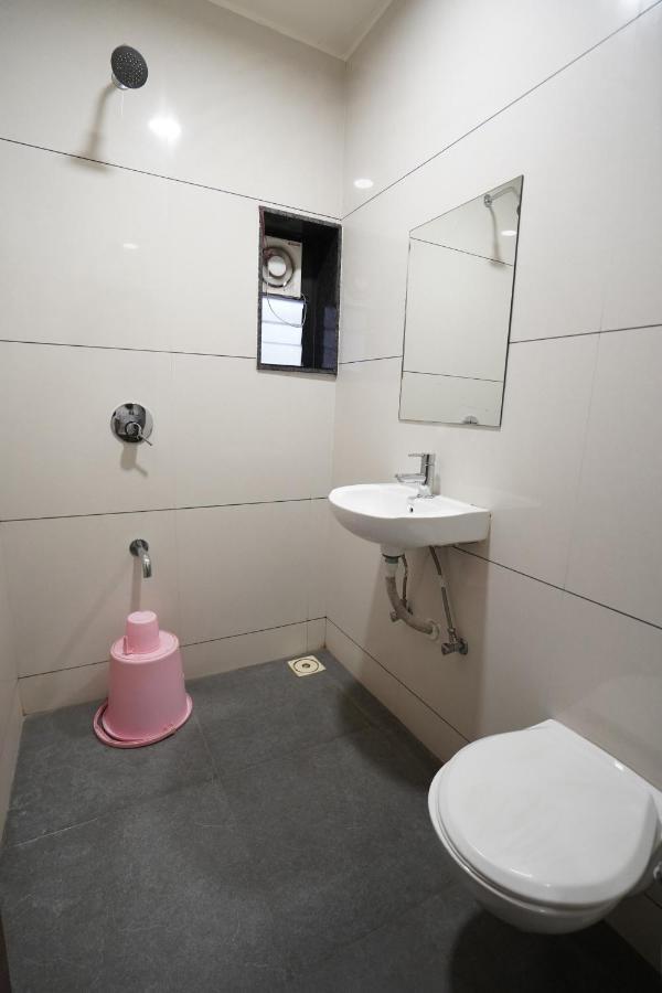 Hotel Ravi Residency Nadiād المظهر الخارجي الصورة